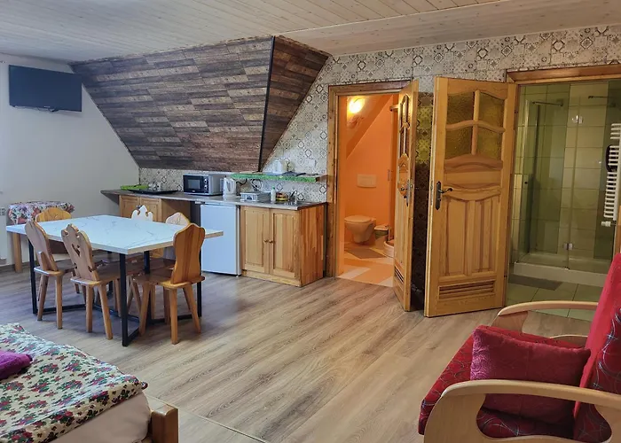 Apartamenty I Pokoje Goscinne Nowita