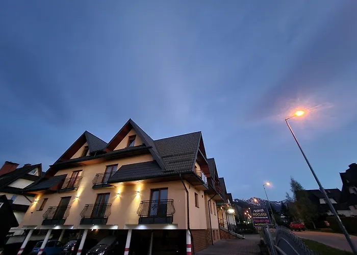 Apartamenty I Pokoje Goscinne Nowita